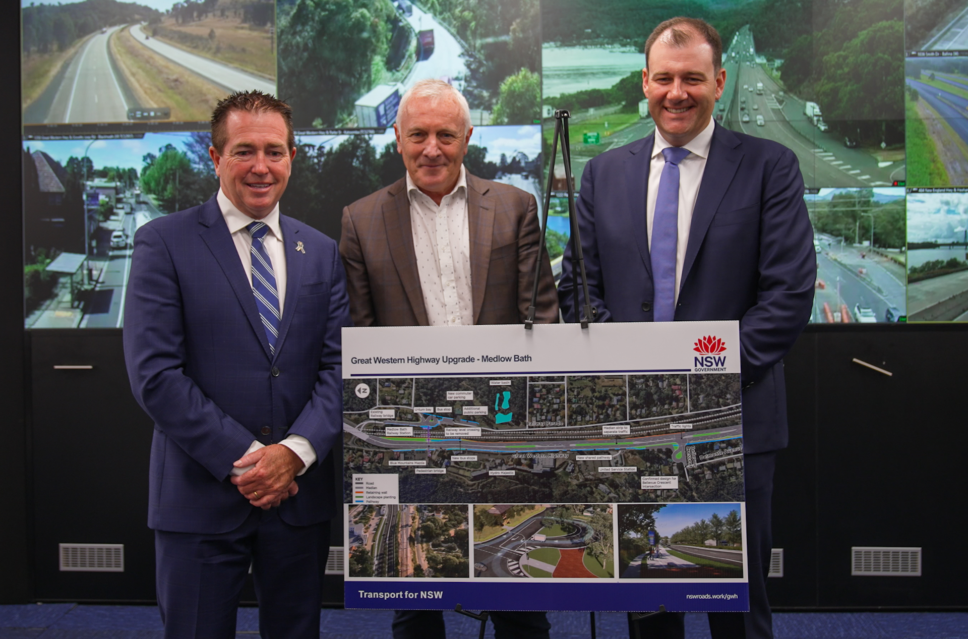 Contract signing for the Medlow Bath project