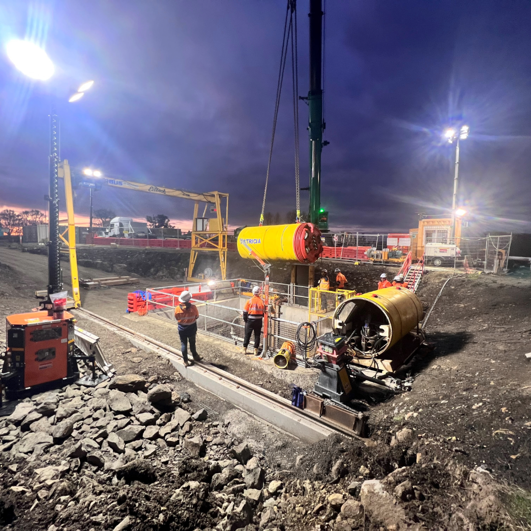 Major Pipelines and Tunnels 